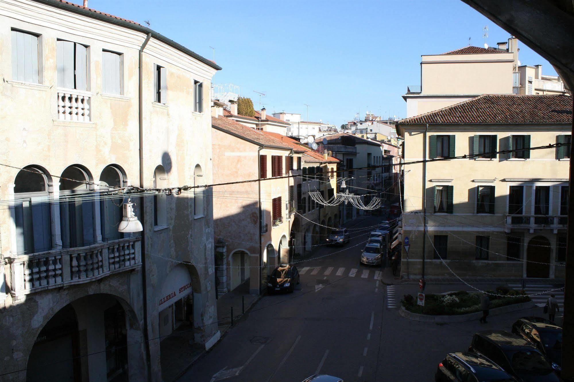 19 Borgo Cavour Bed & Breakfast Treviso Exterior foto